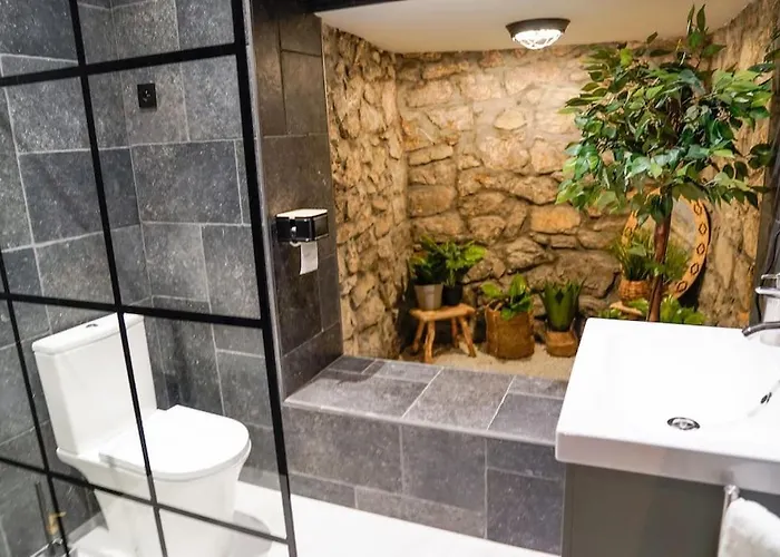 Avec Sdb Incroyable En Plein Centre-ville *